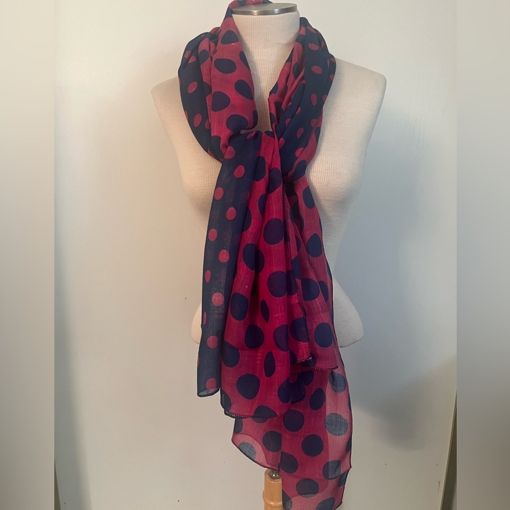 Chic Polka Dot Scarf in Pink and Navy